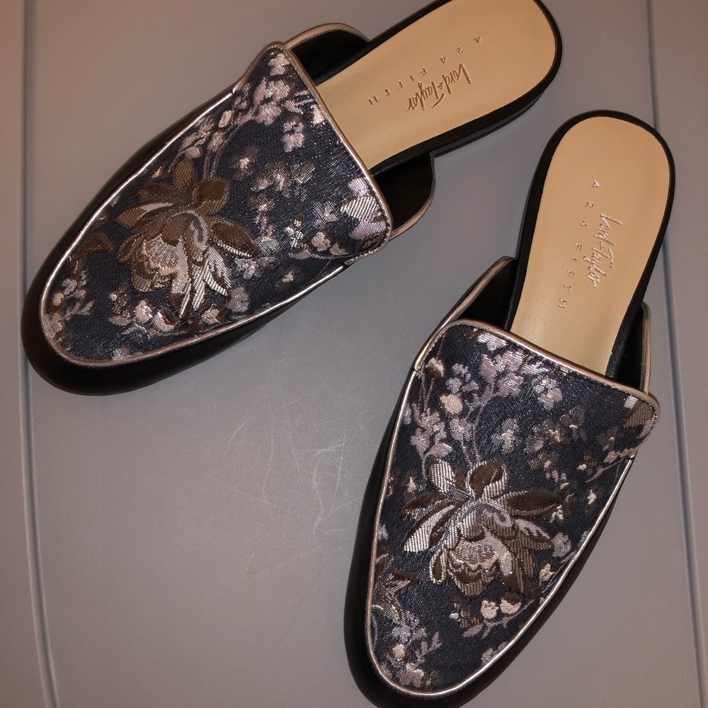 Lord and Taylor closed toe mules